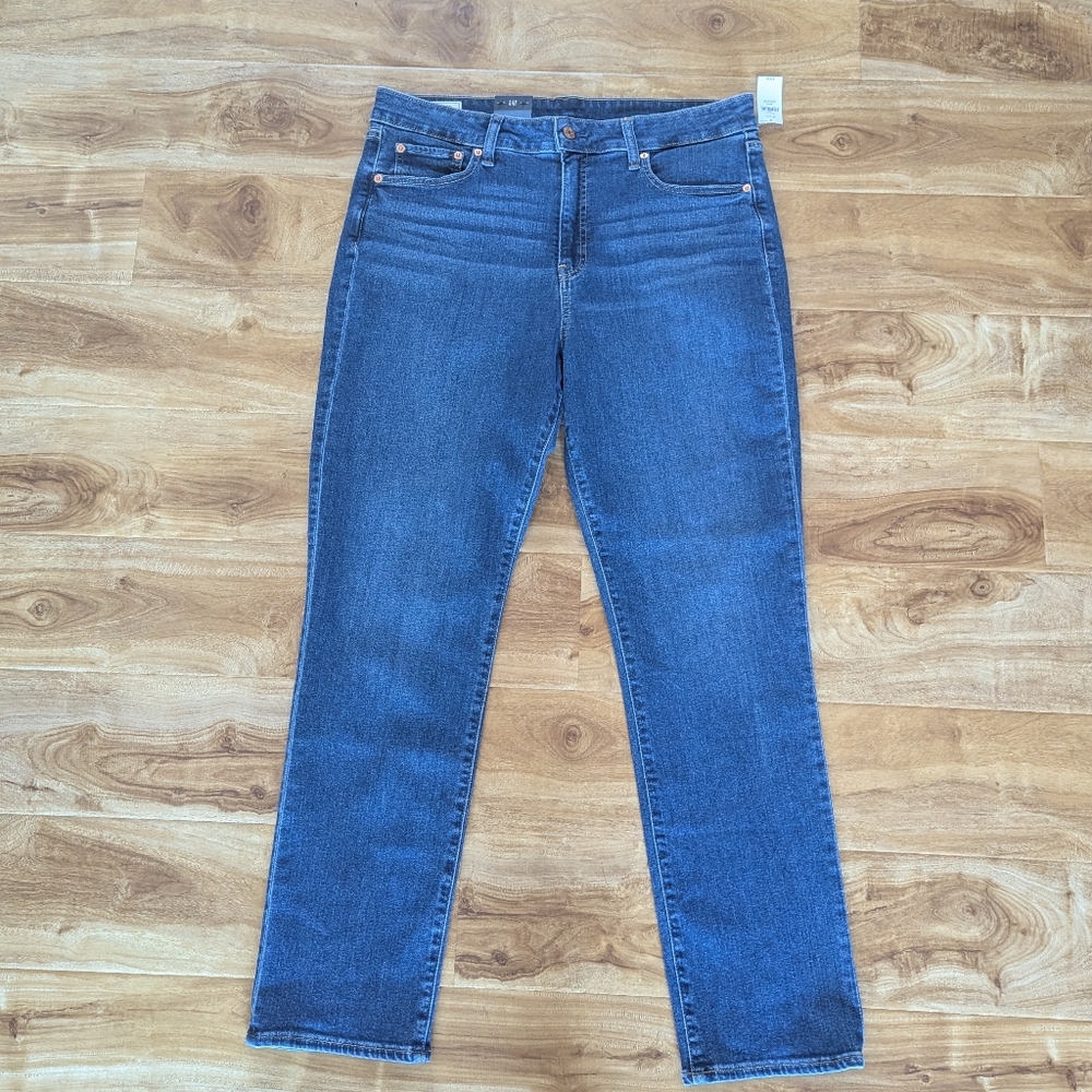 NWT GAP Women's Classic‎ Straight High Rise Medium Wash Denim Jeans Size 33/16 R